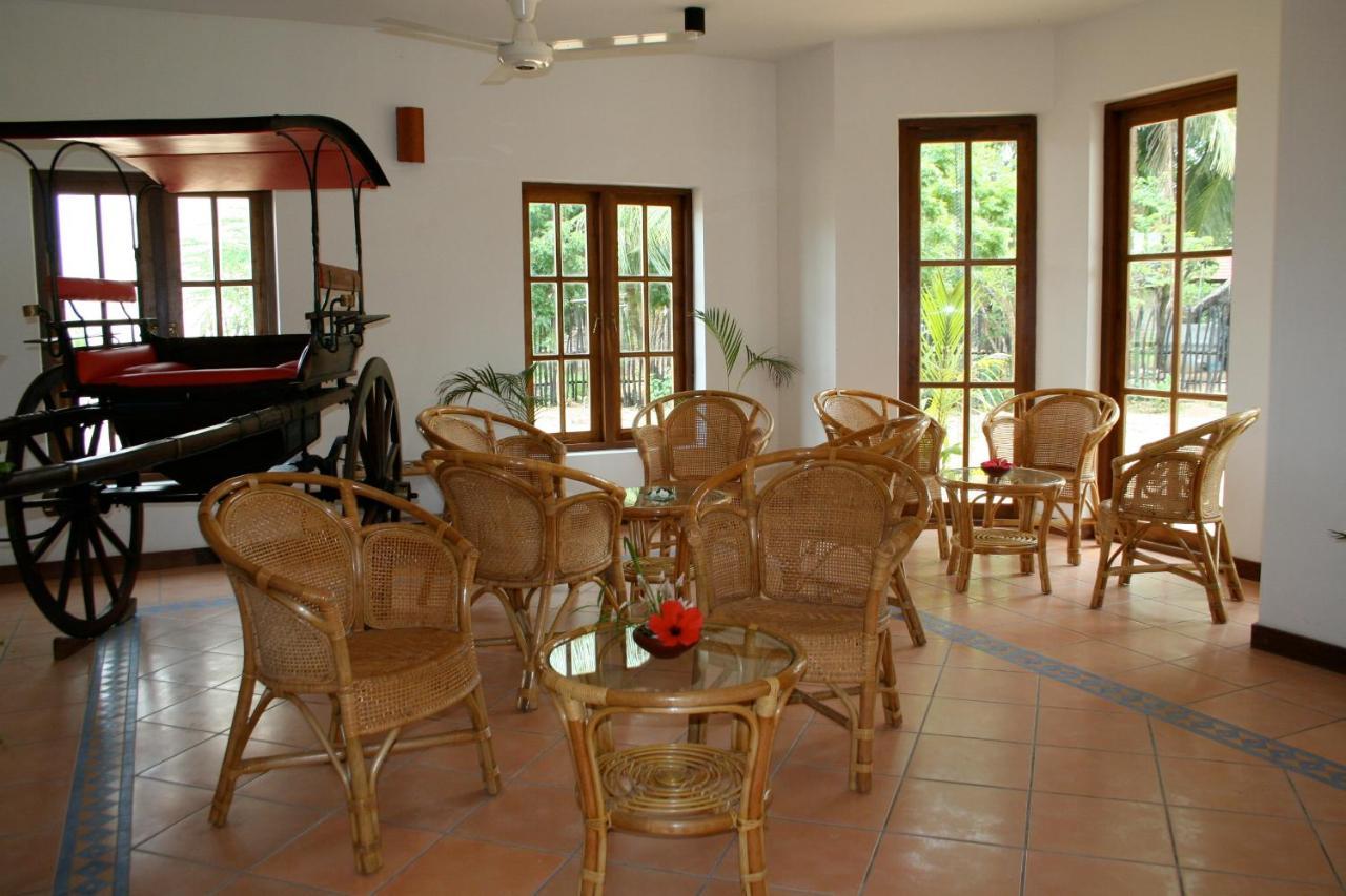 Hibiscus Garden Hotel Tissamaharama Extérieur photo
